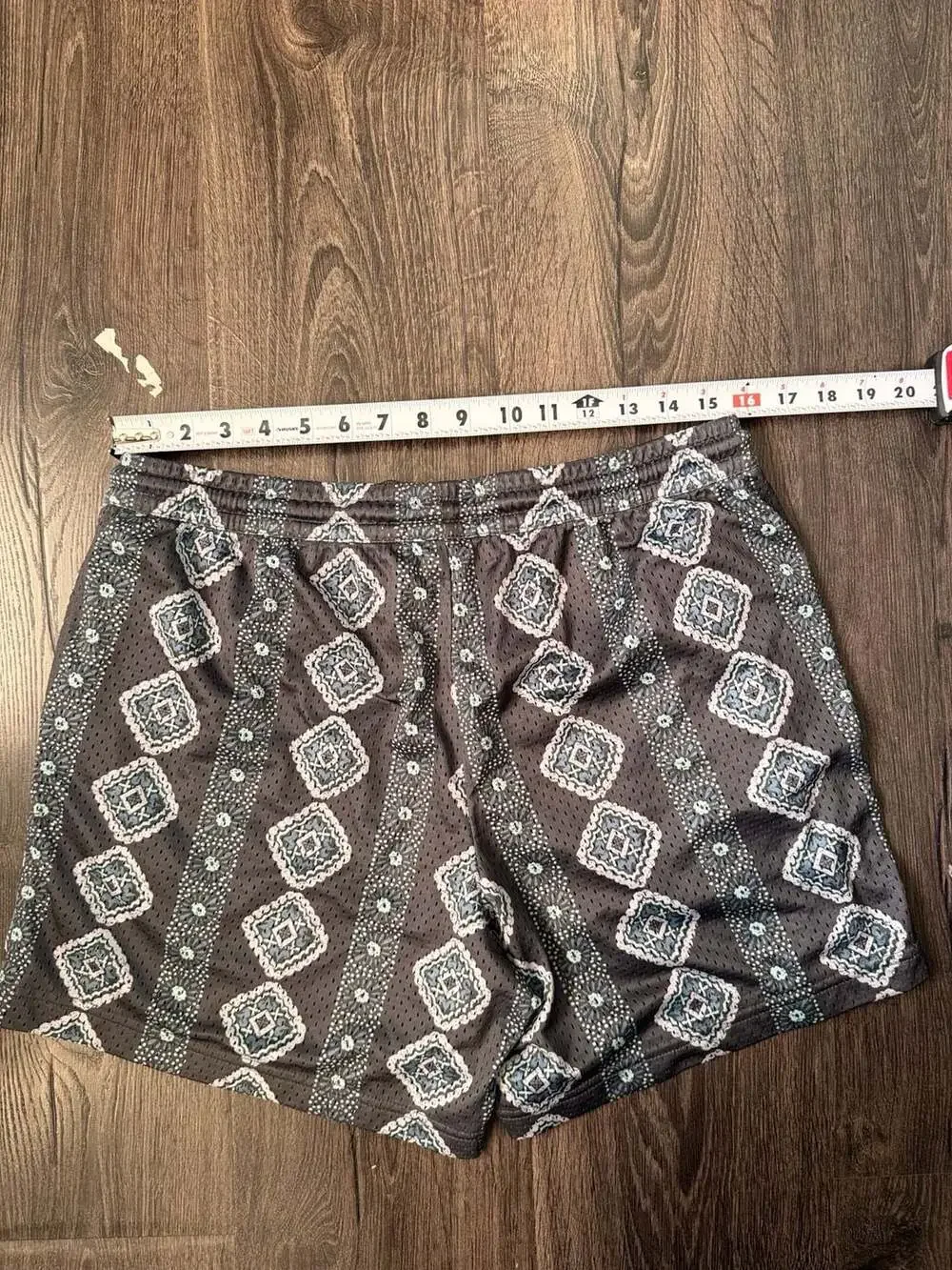 RSQ Men's Gray Geometric Mosaic Print Mesh Shorts